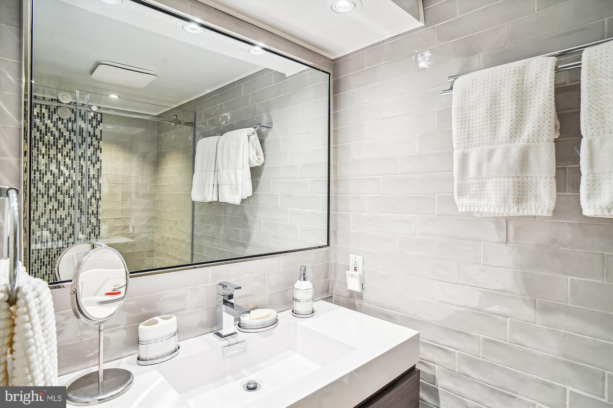 GLEN MAR PARK - Residential