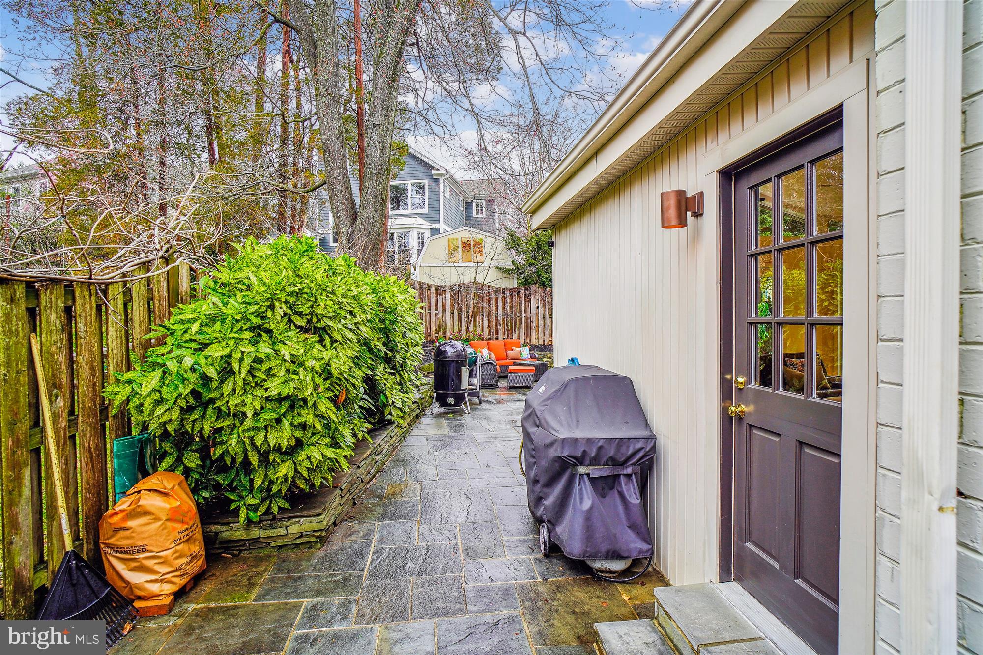 GLEN MAR PARK - Residential