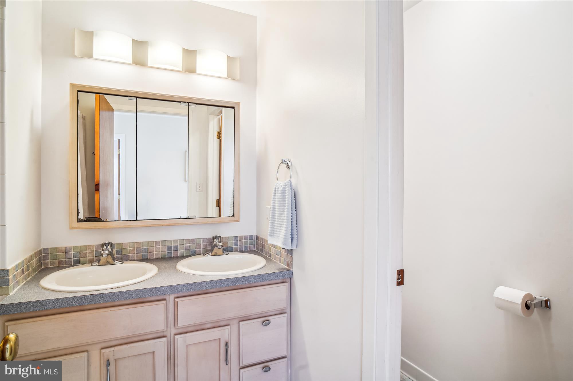 GLEN MAR PARK - Residential