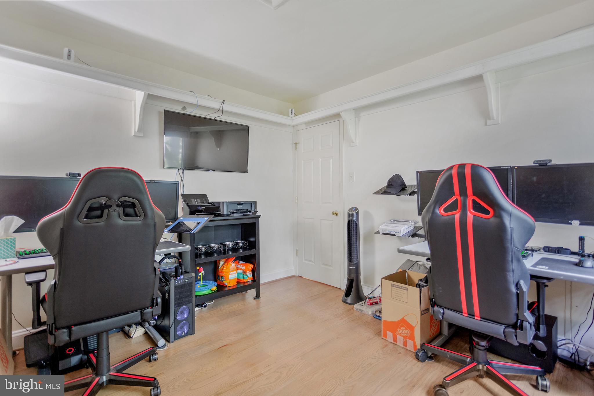 HIDDENBROOK - Residential