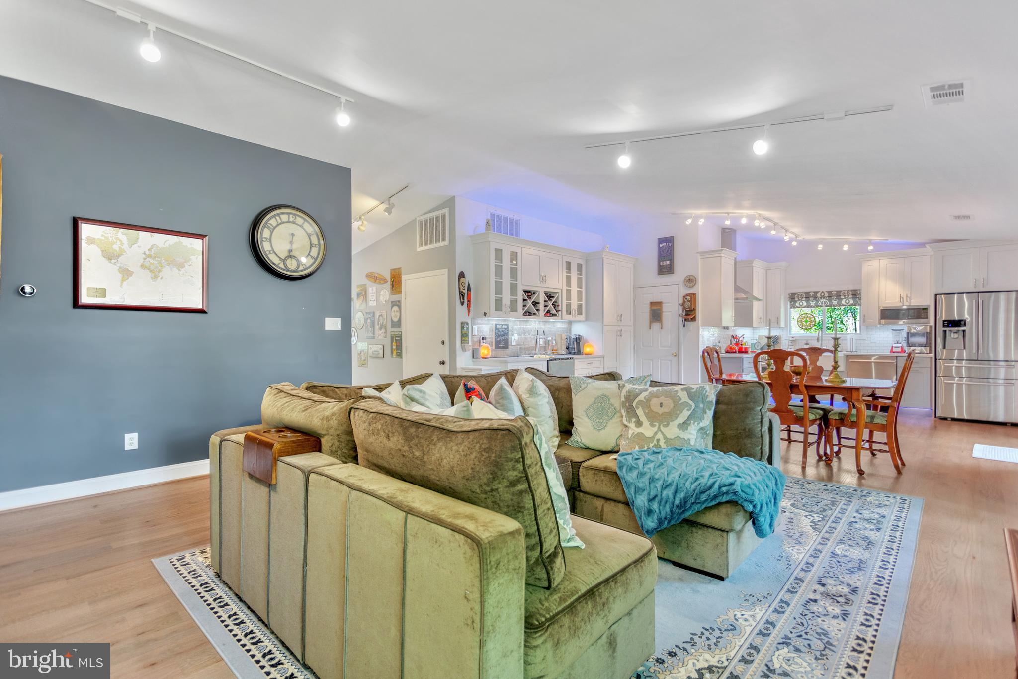 HIDDENBROOK - Residential