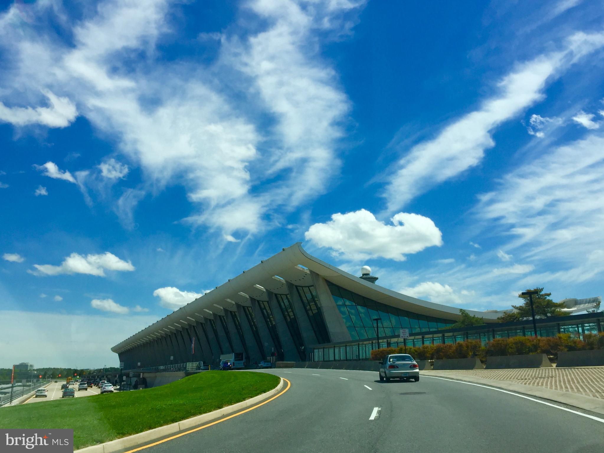 HIDDENBROOK - Residential