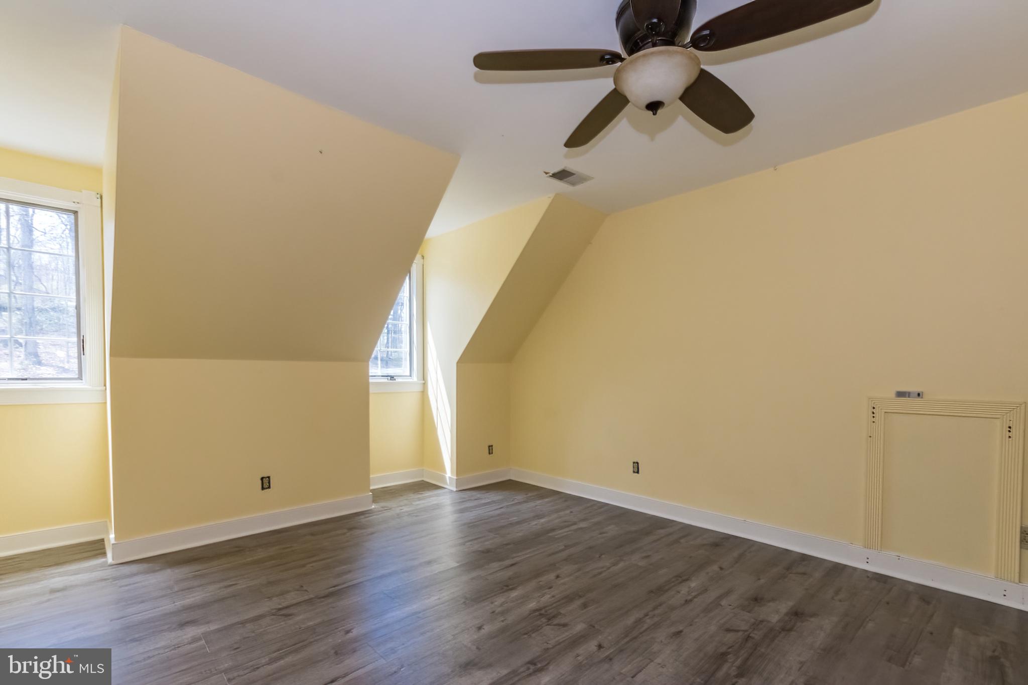 SHANNONDALE - Residential