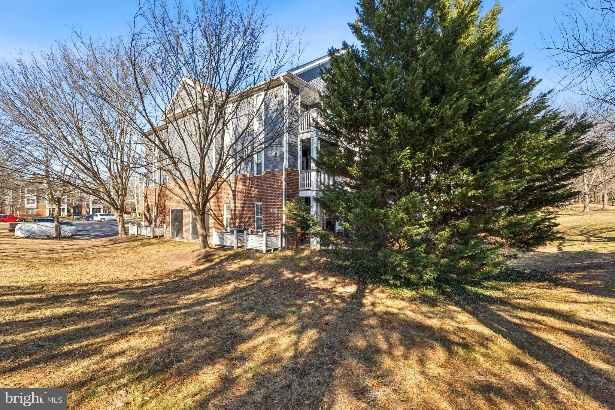 S.GLEN AT UNIVERSITY CTR - Residential