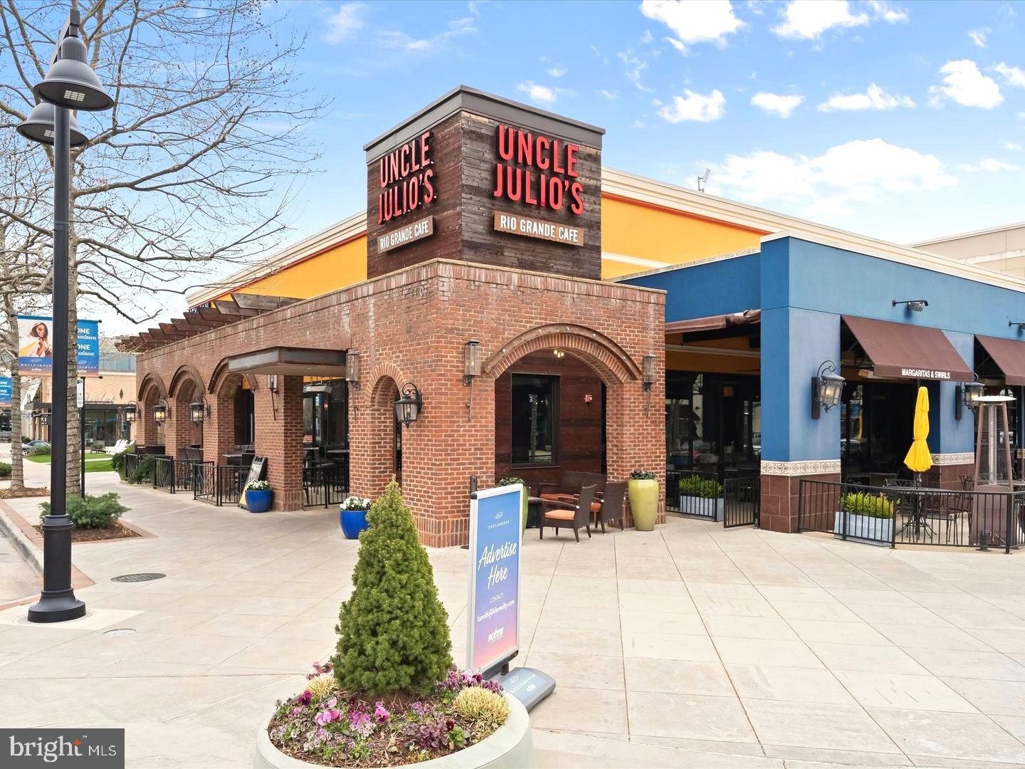 S.GLEN AT UNIVERSITY CTR - Residential