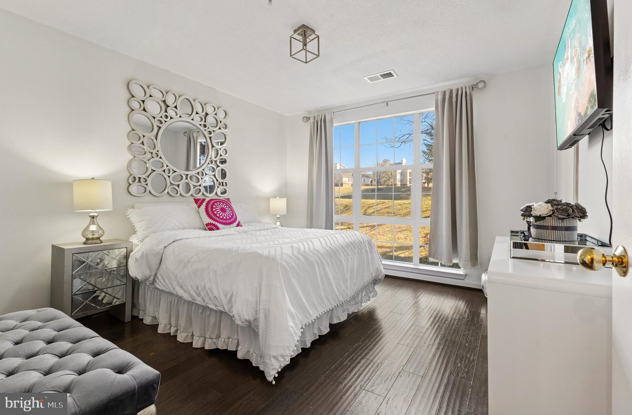 S.GLEN AT UNIVERSITY CTR - Residential