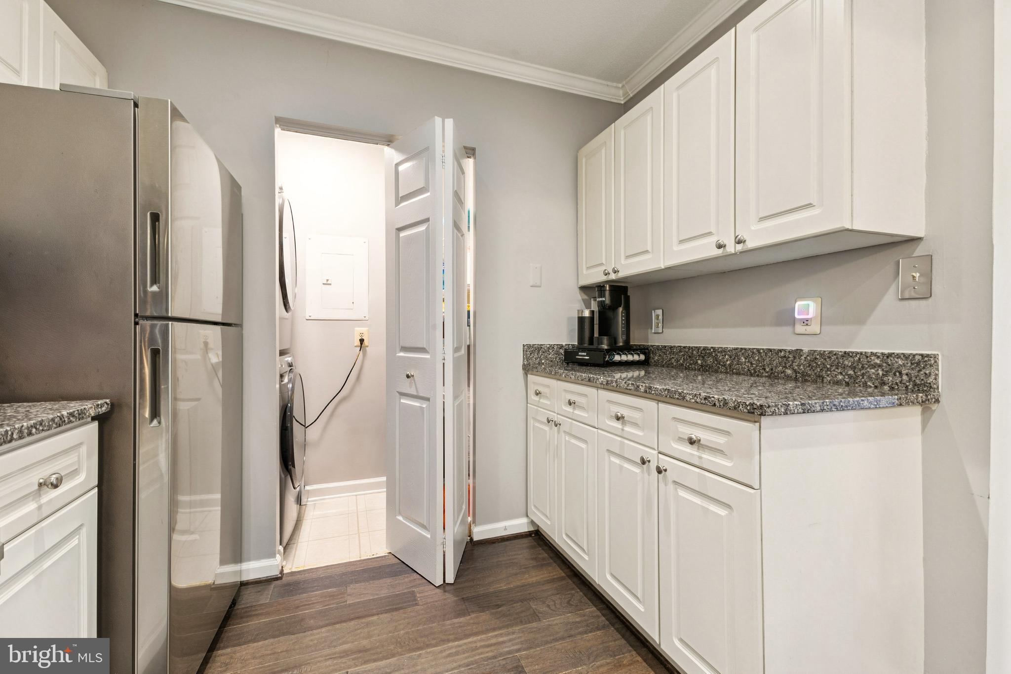 S.GLEN AT UNIVERSITY CTR - Residential