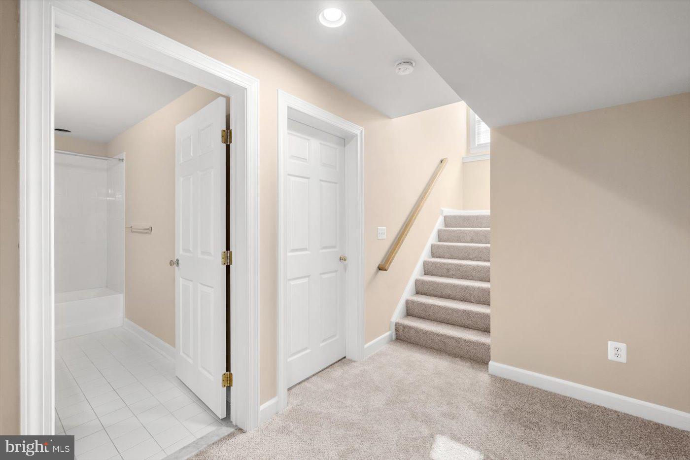 BROOKSIDE - Residential