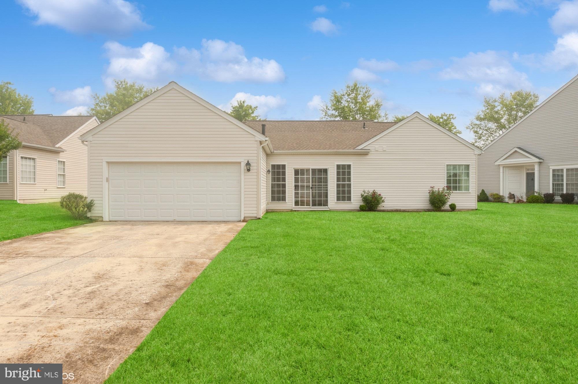 EASTON CLUB EAST - Residential