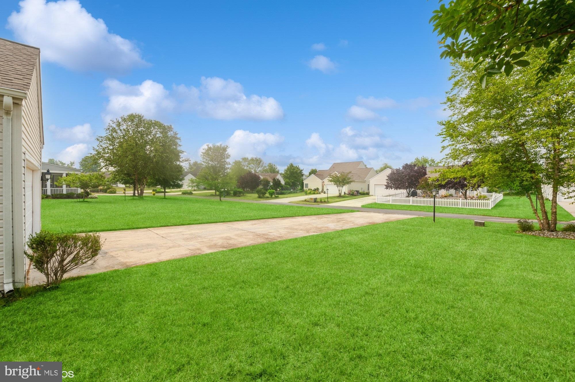 EASTON CLUB EAST - Residential