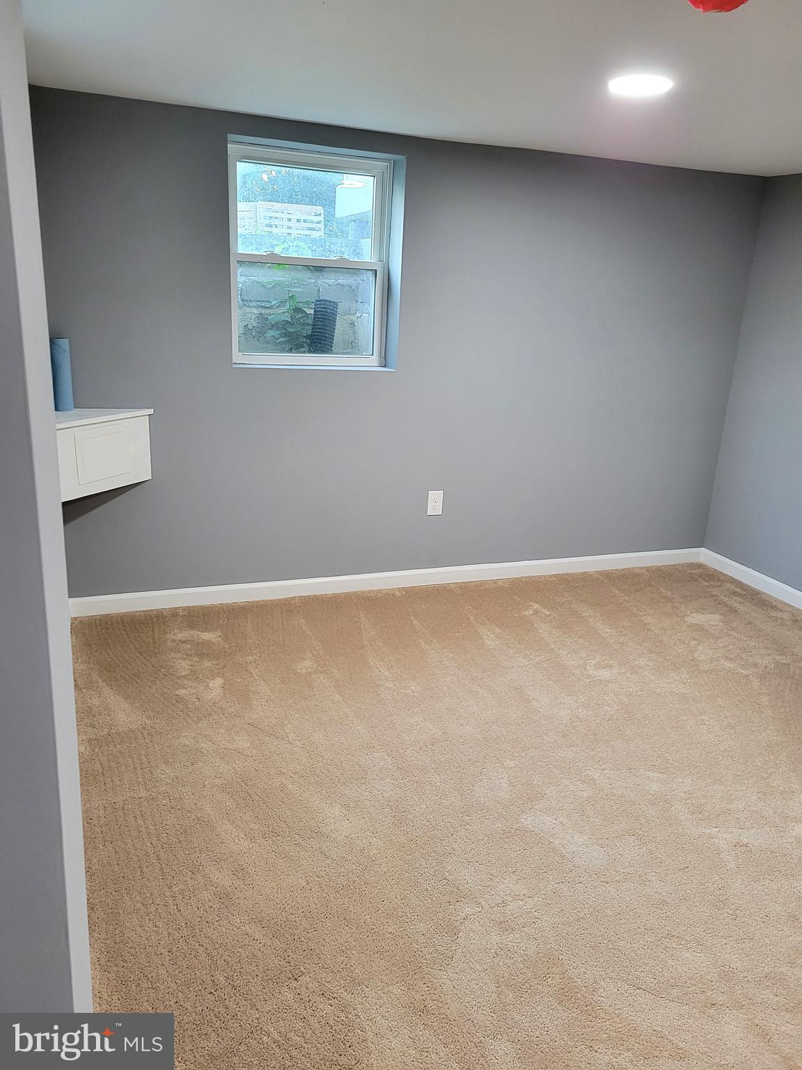 CATESBY HOWARD - Residential