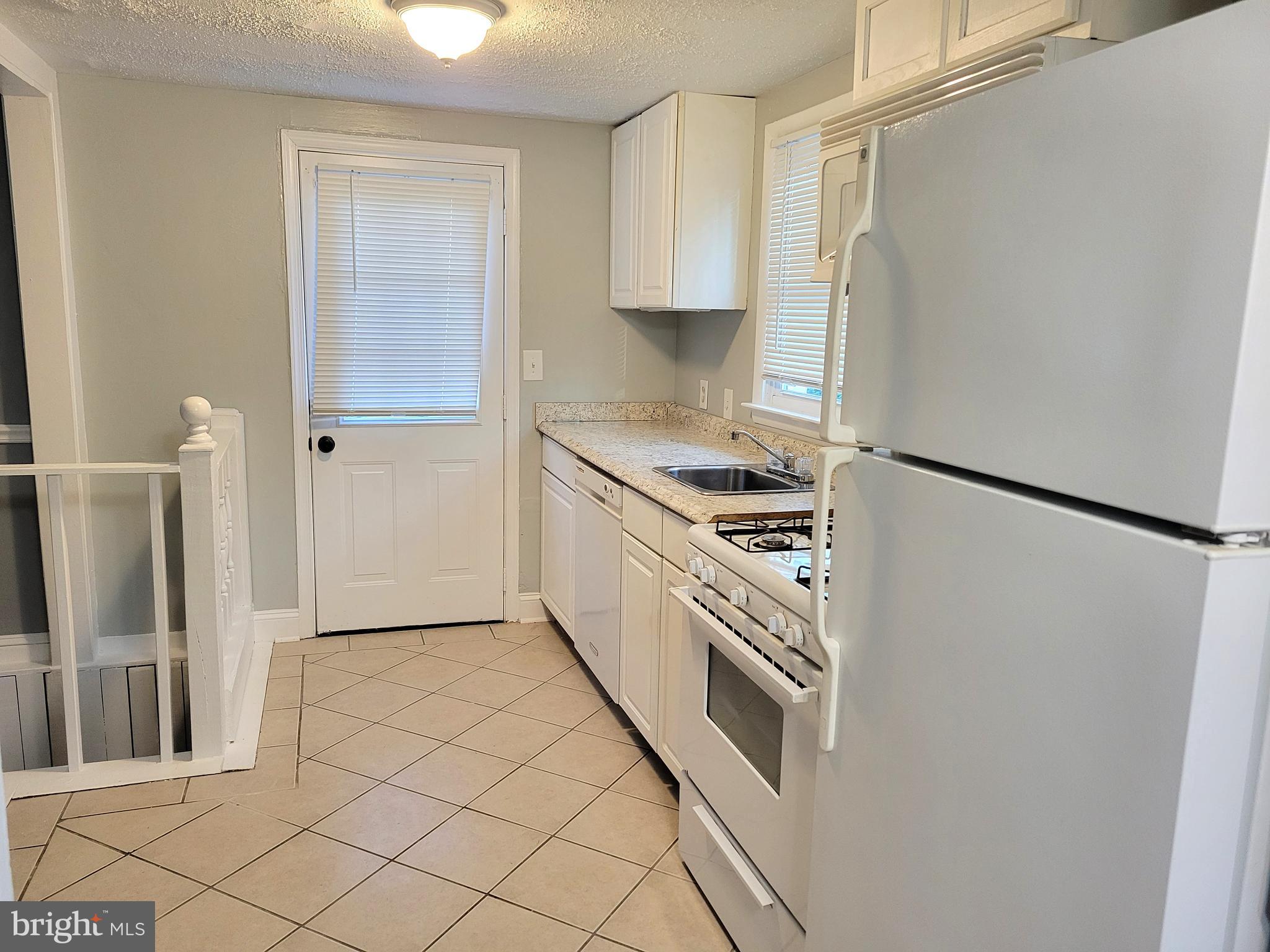 CATESBY HOWARD - Residential