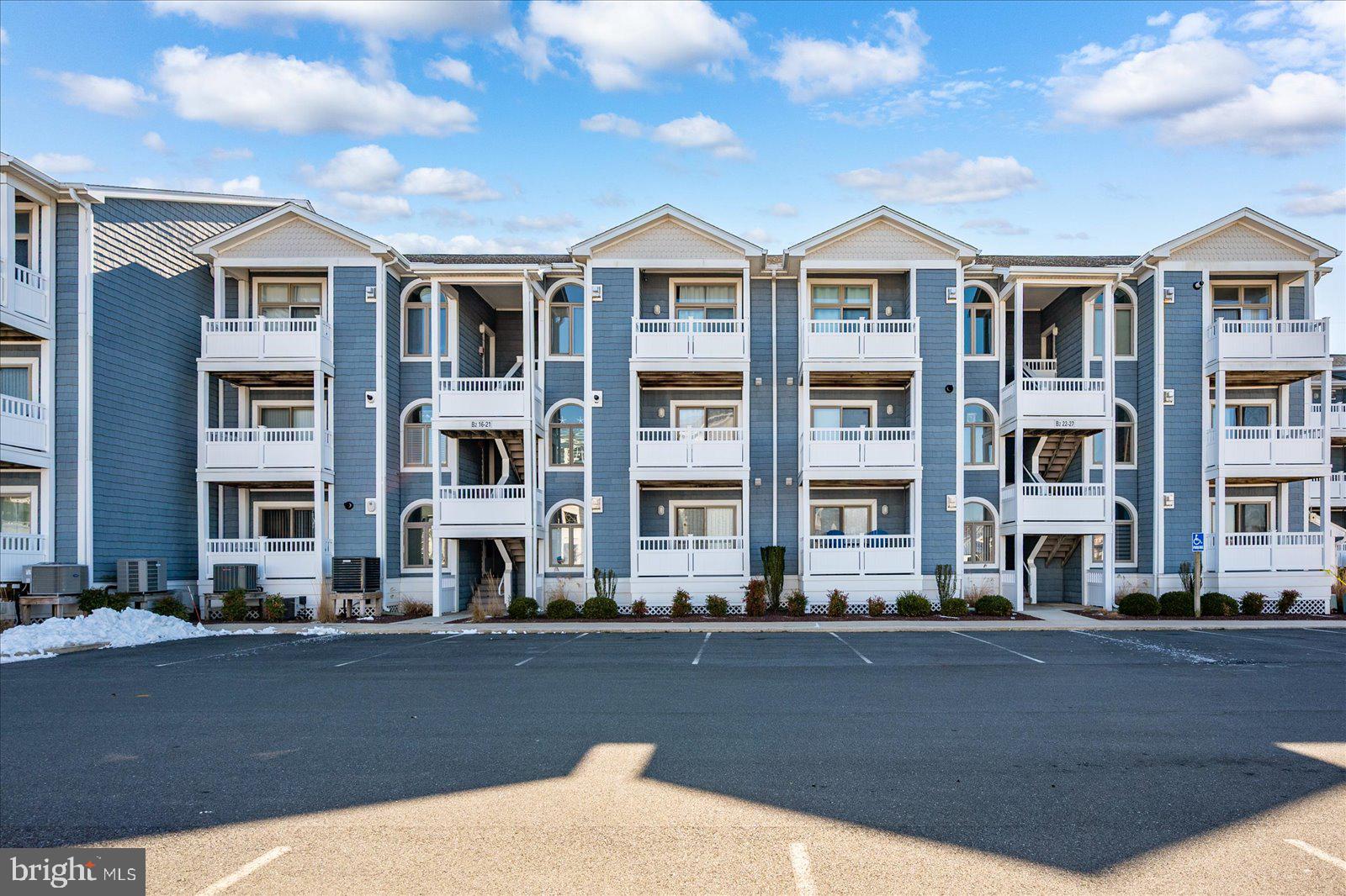 HERON HARBOUR - Residential