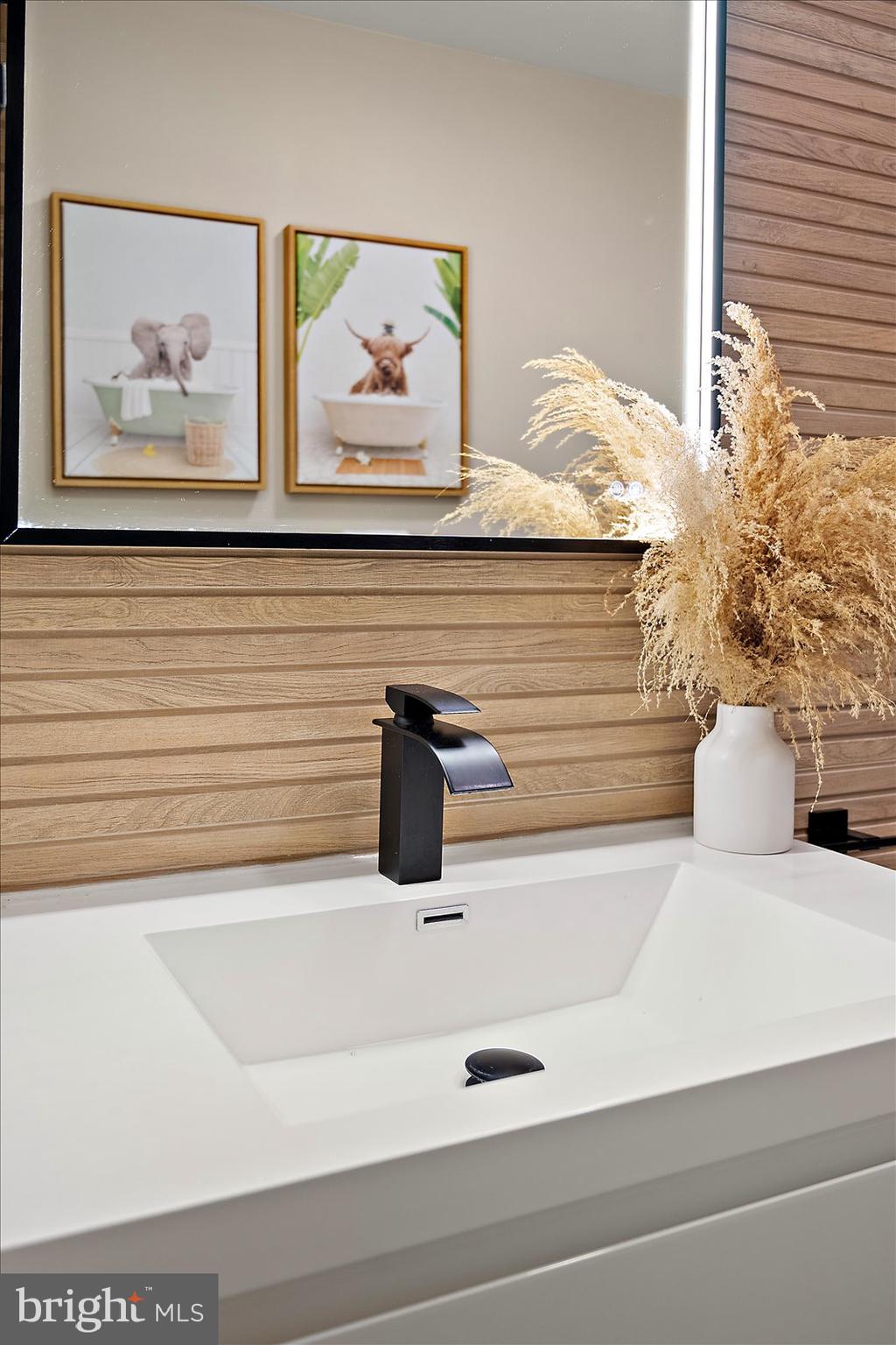 HERON HARBOUR - Residential