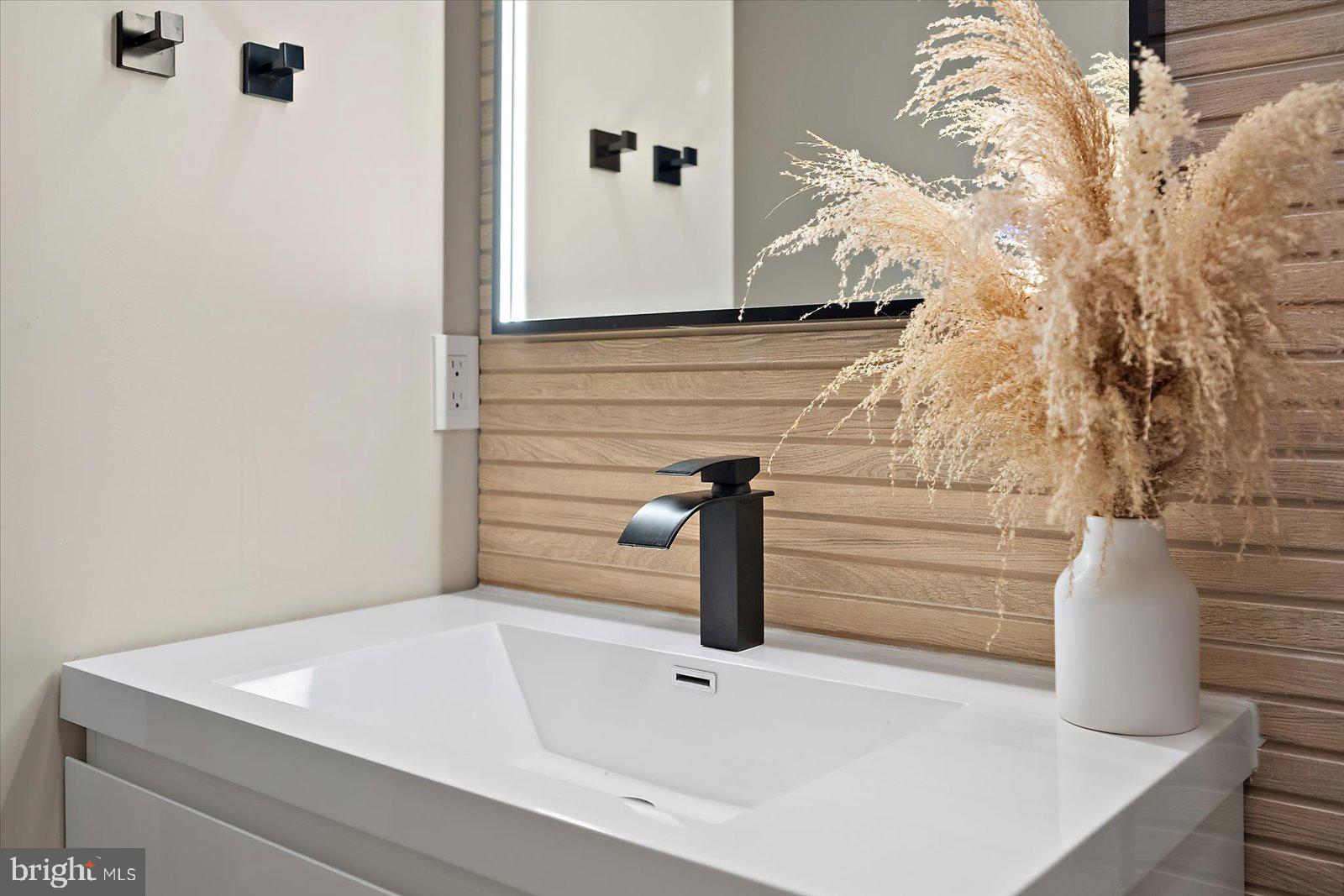 HERON HARBOUR - Residential