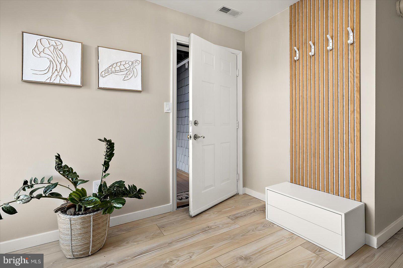 201 S HERON DRIVE 26B28