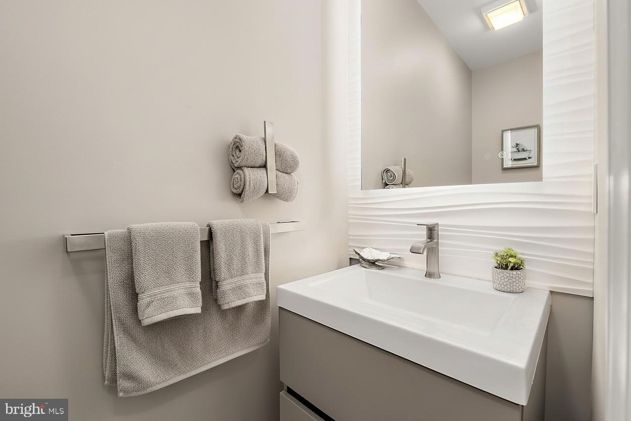 HERON HARBOUR - Residential