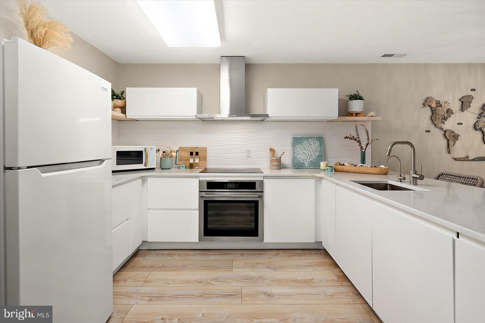 HERON HARBOUR - Residential