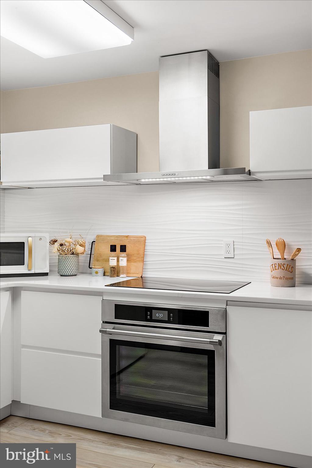 HERON HARBOUR - Residential