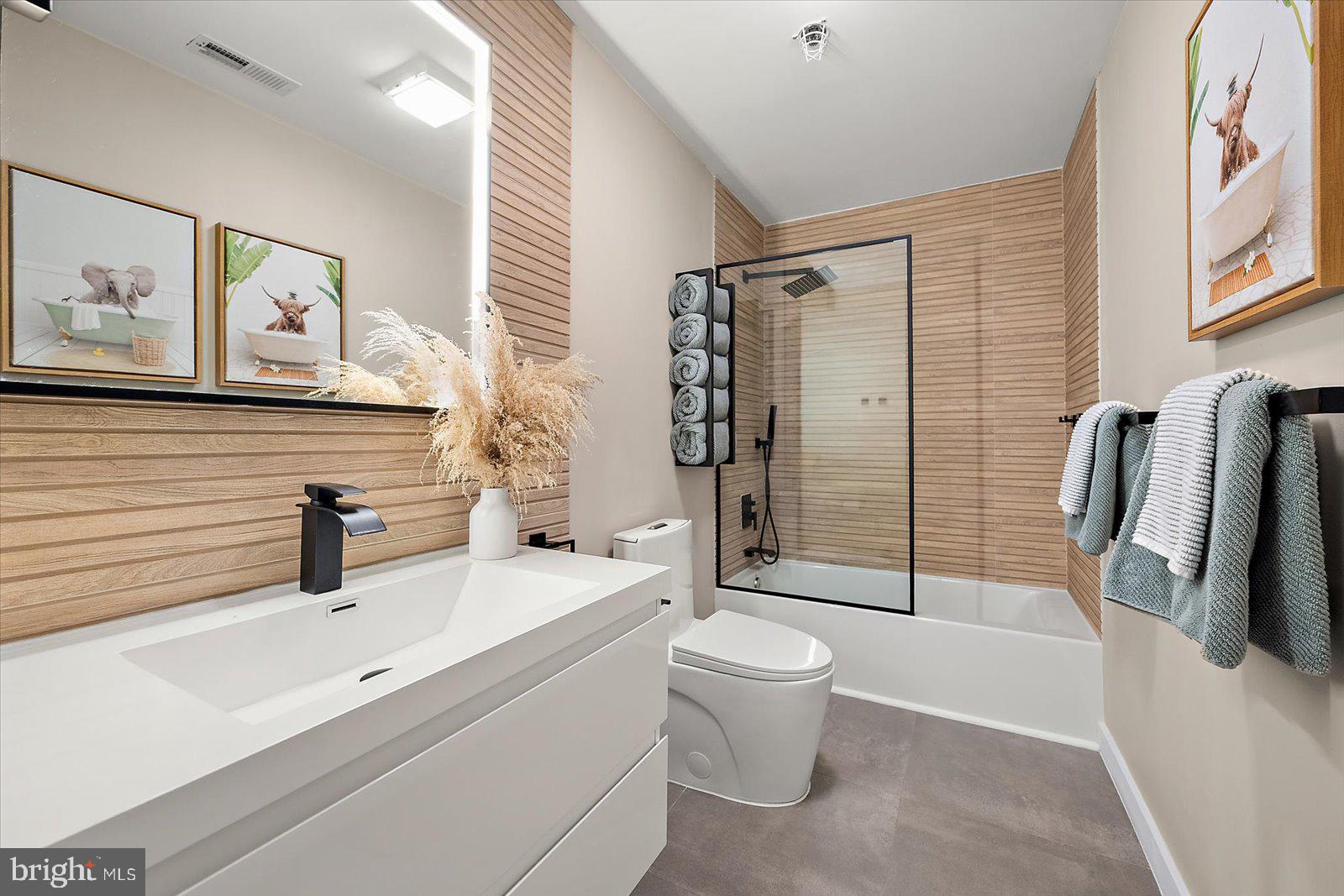 HERON HARBOUR - Residential