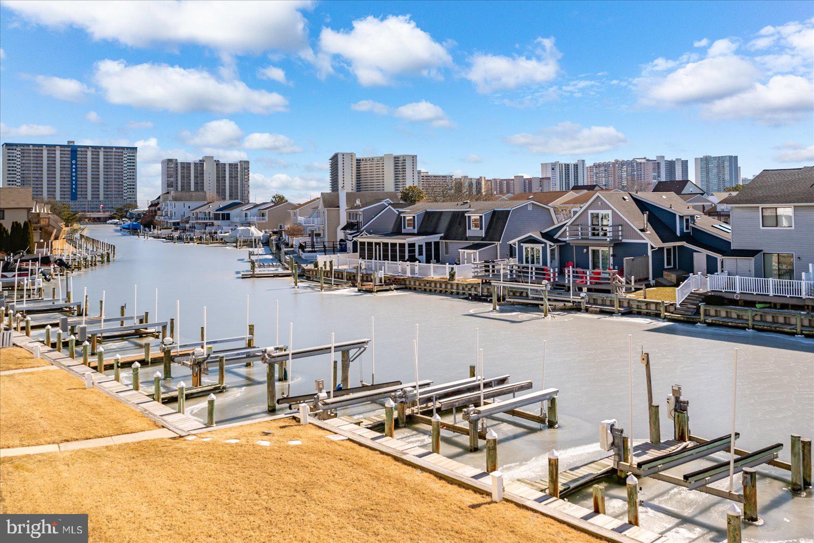 HERON HARBOUR - Residential