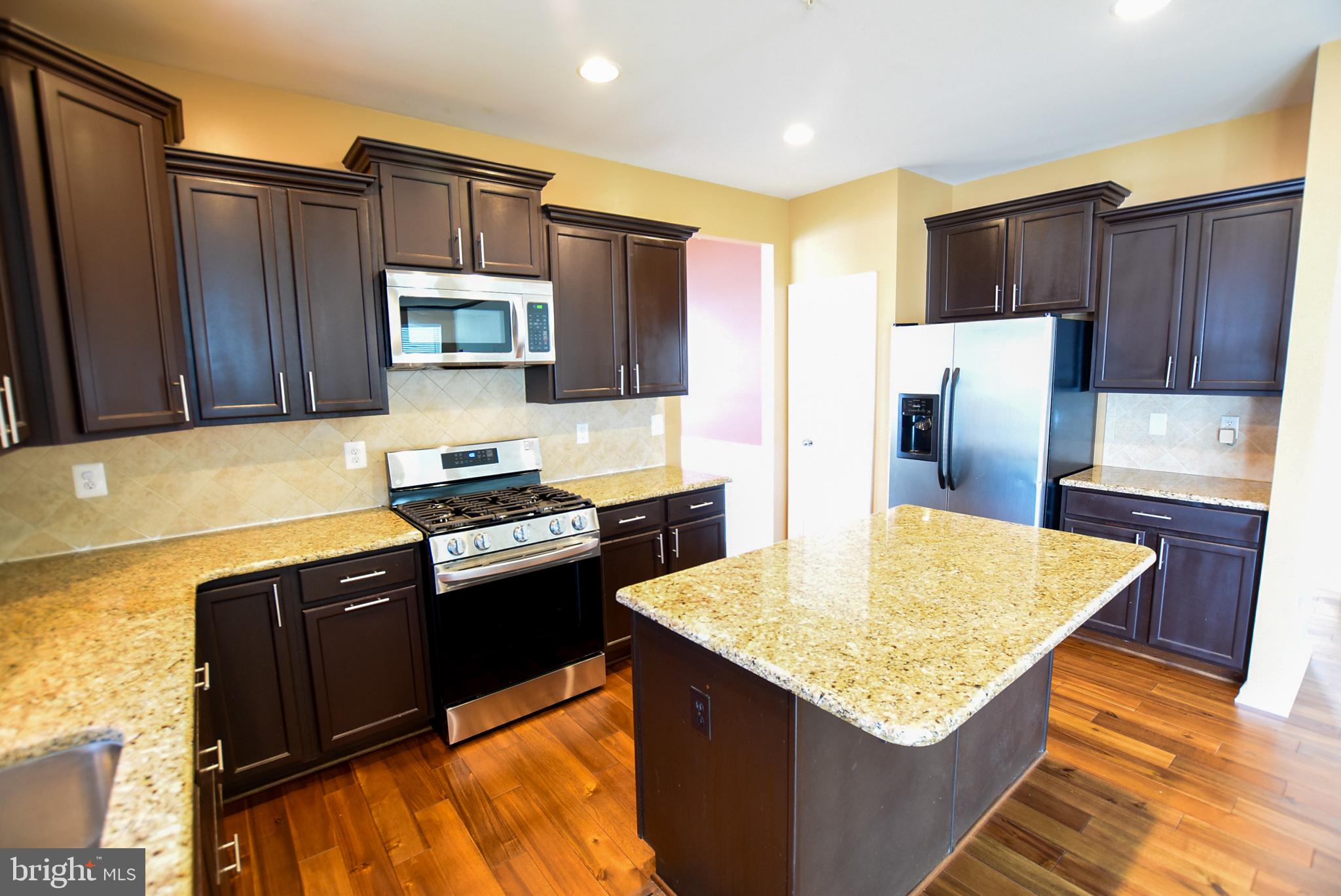 ST CHARLES GLENEAGLES - Residential