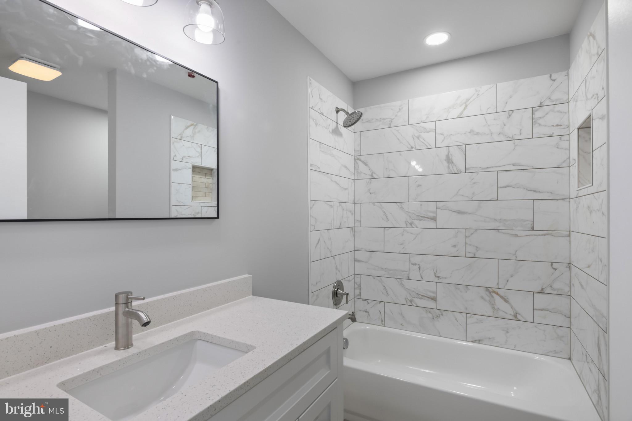 MONTEGO BAY - Residential