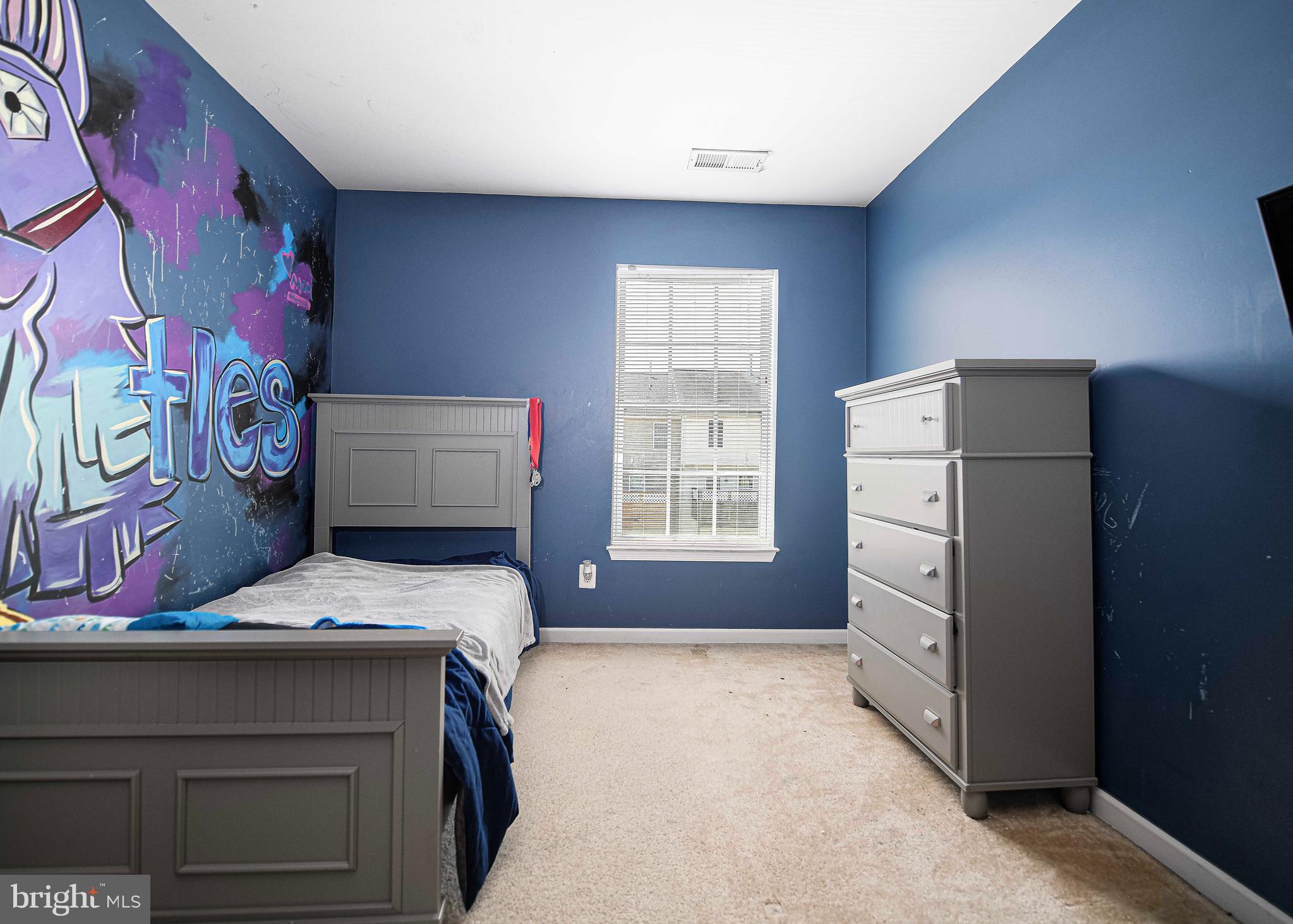 HOLLY WOODS - Residential