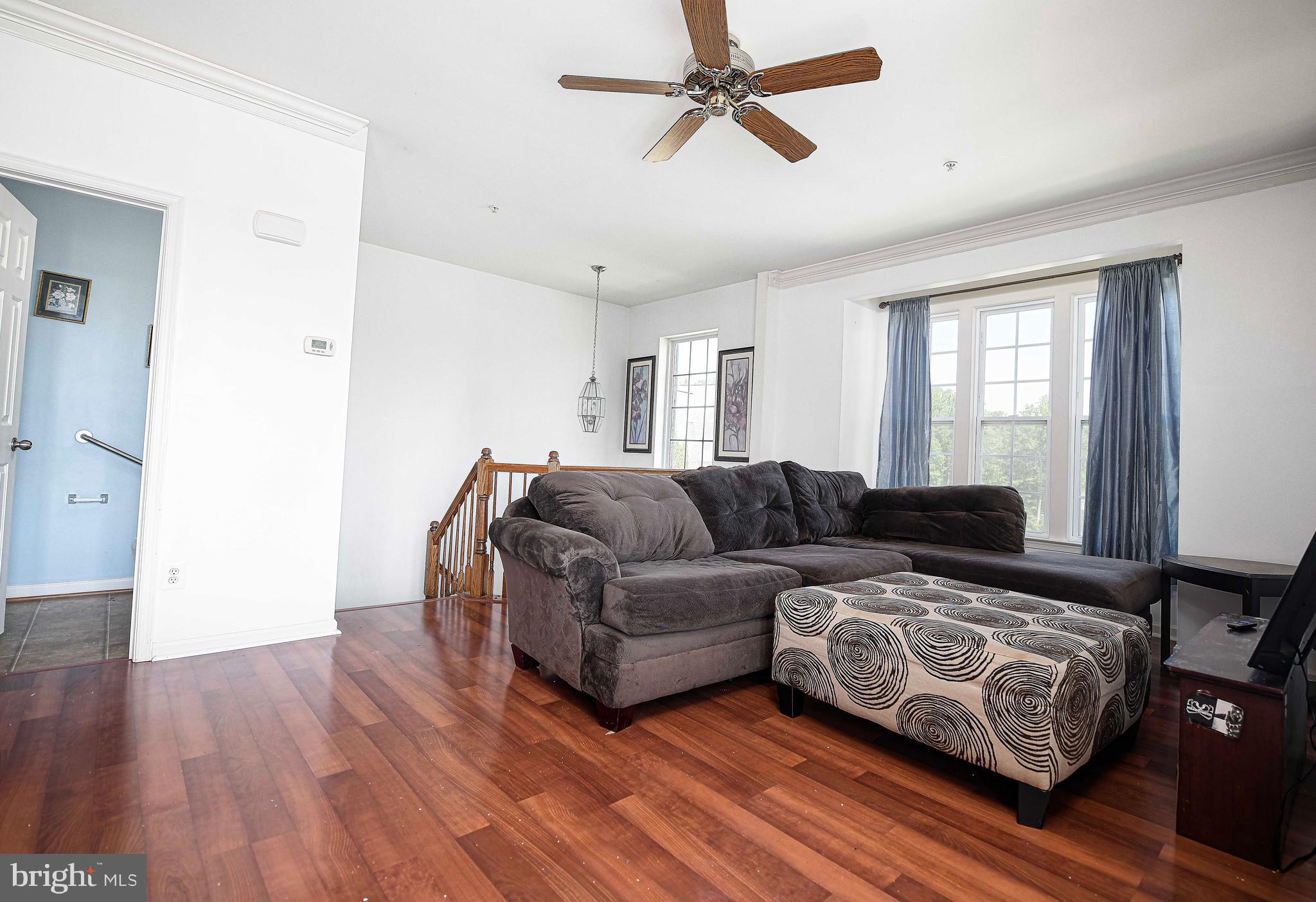 HOLLY WOODS - Residential