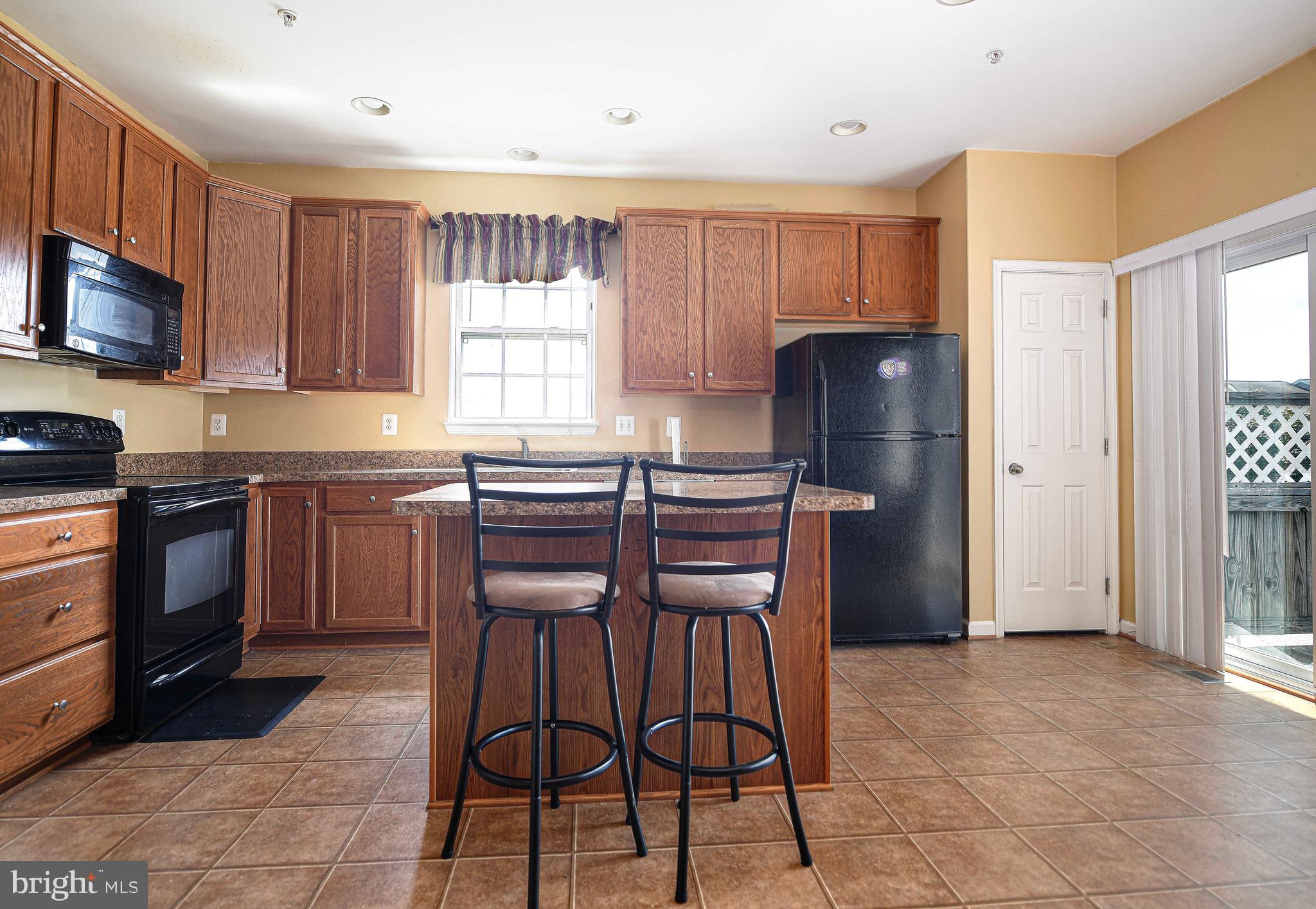 HOLLY WOODS - Residential