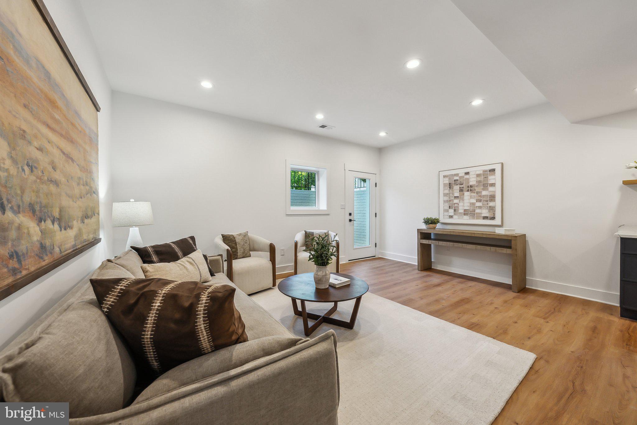 TEMPLE TERRACE - Residential