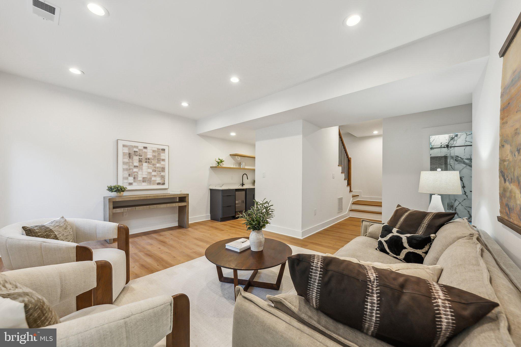 TEMPLE TERRACE - Residential