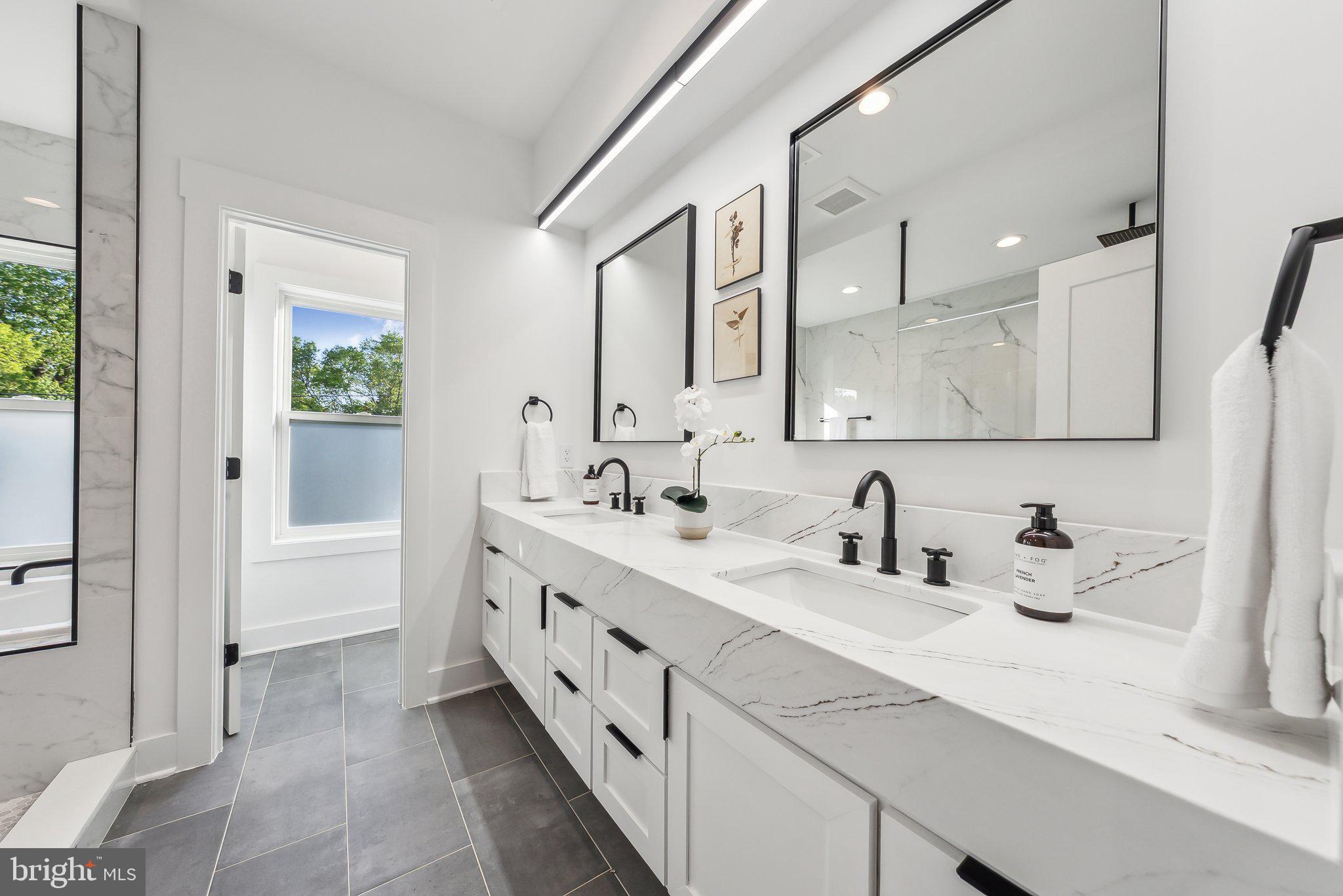 TEMPLE TERRACE - Residential