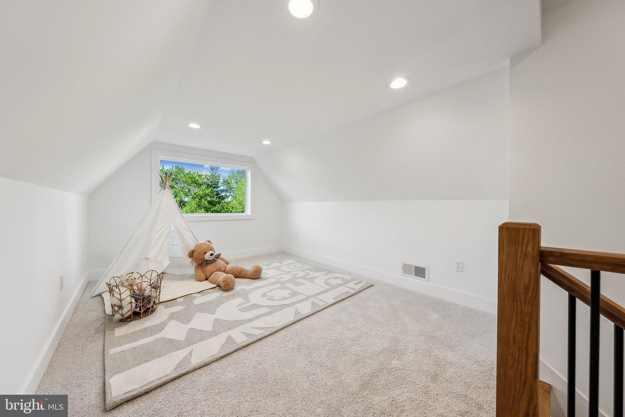 TEMPLE TERRACE - Residential