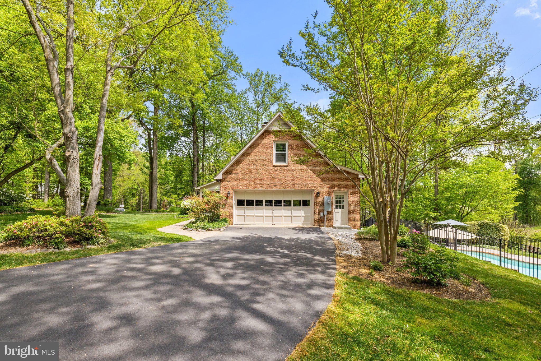 OAKWOOD ESTATES - Residential