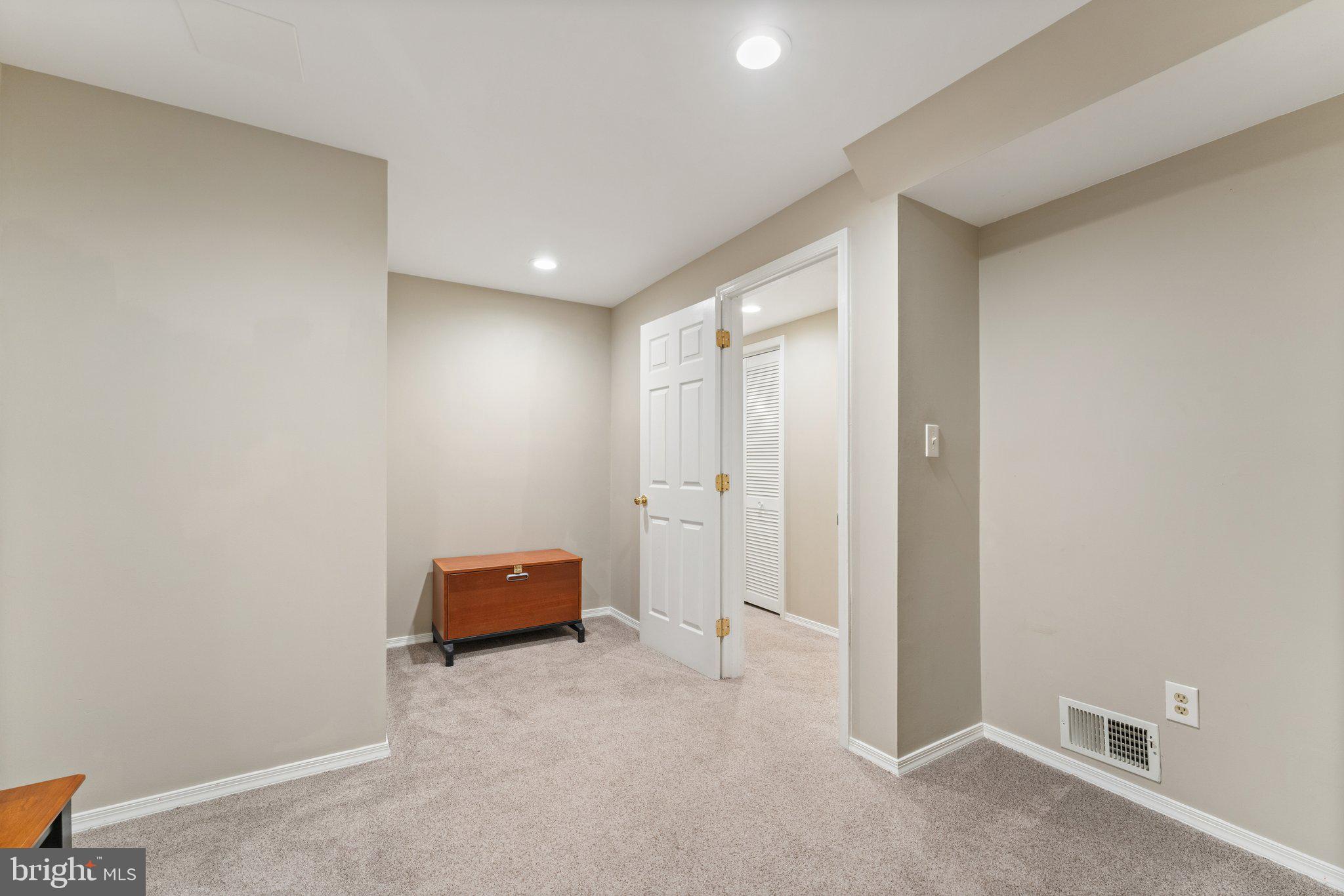 OAKWOOD ESTATES - Residential