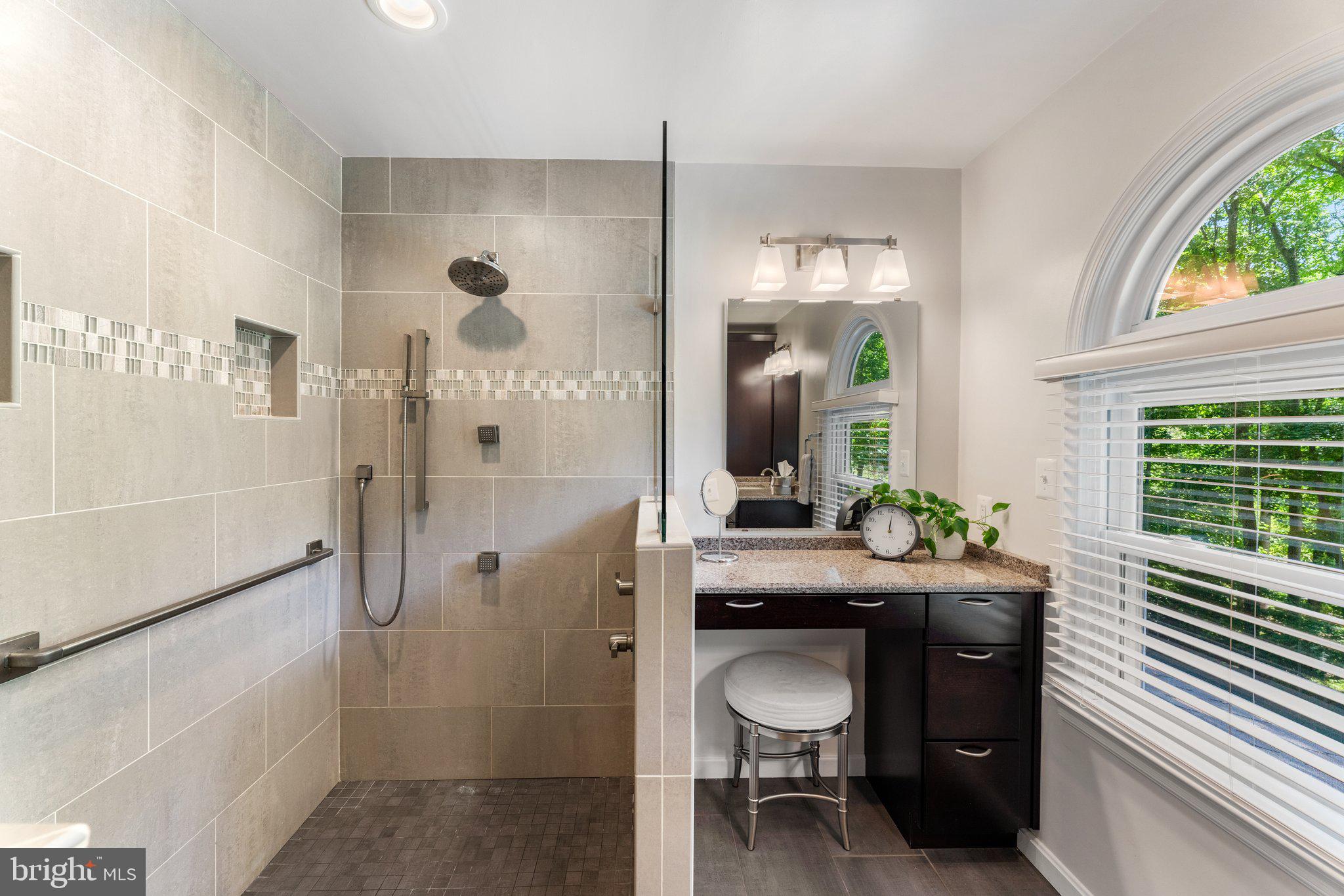 OAKWOOD ESTATES - Residential