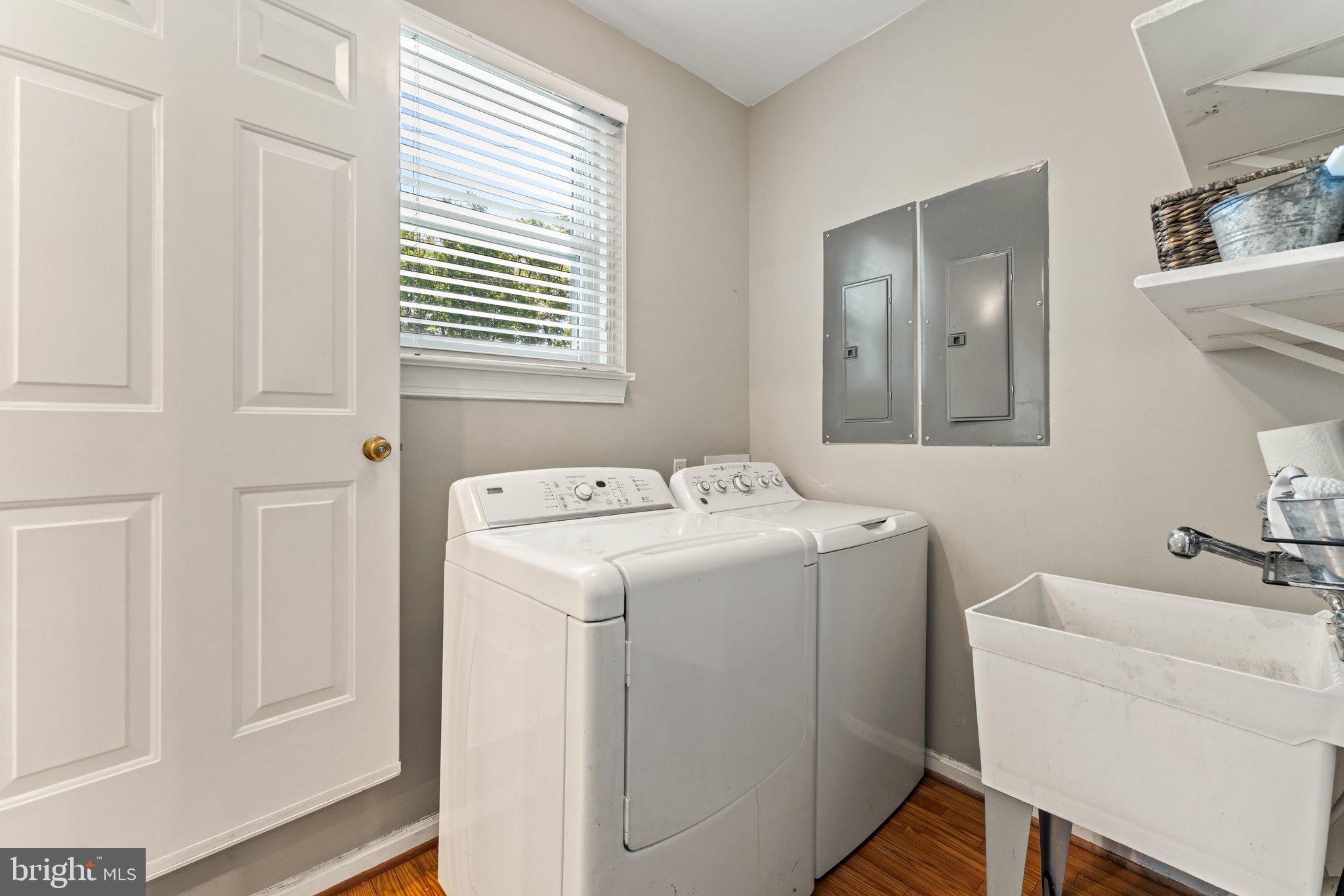 OAKWOOD ESTATES - Residential