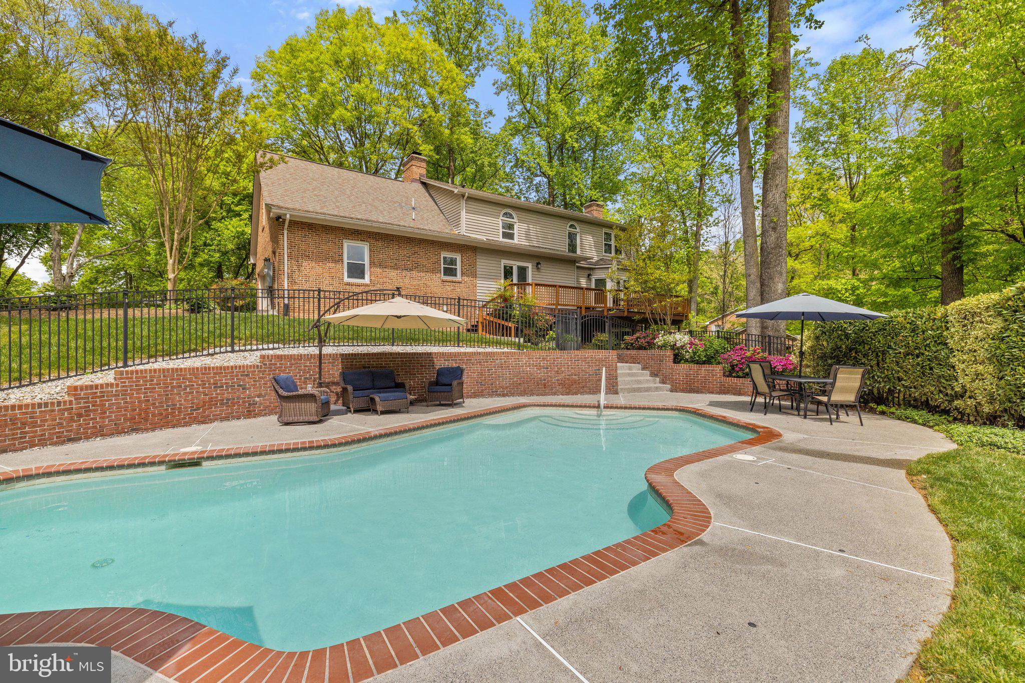 OAKWOOD ESTATES - Residential