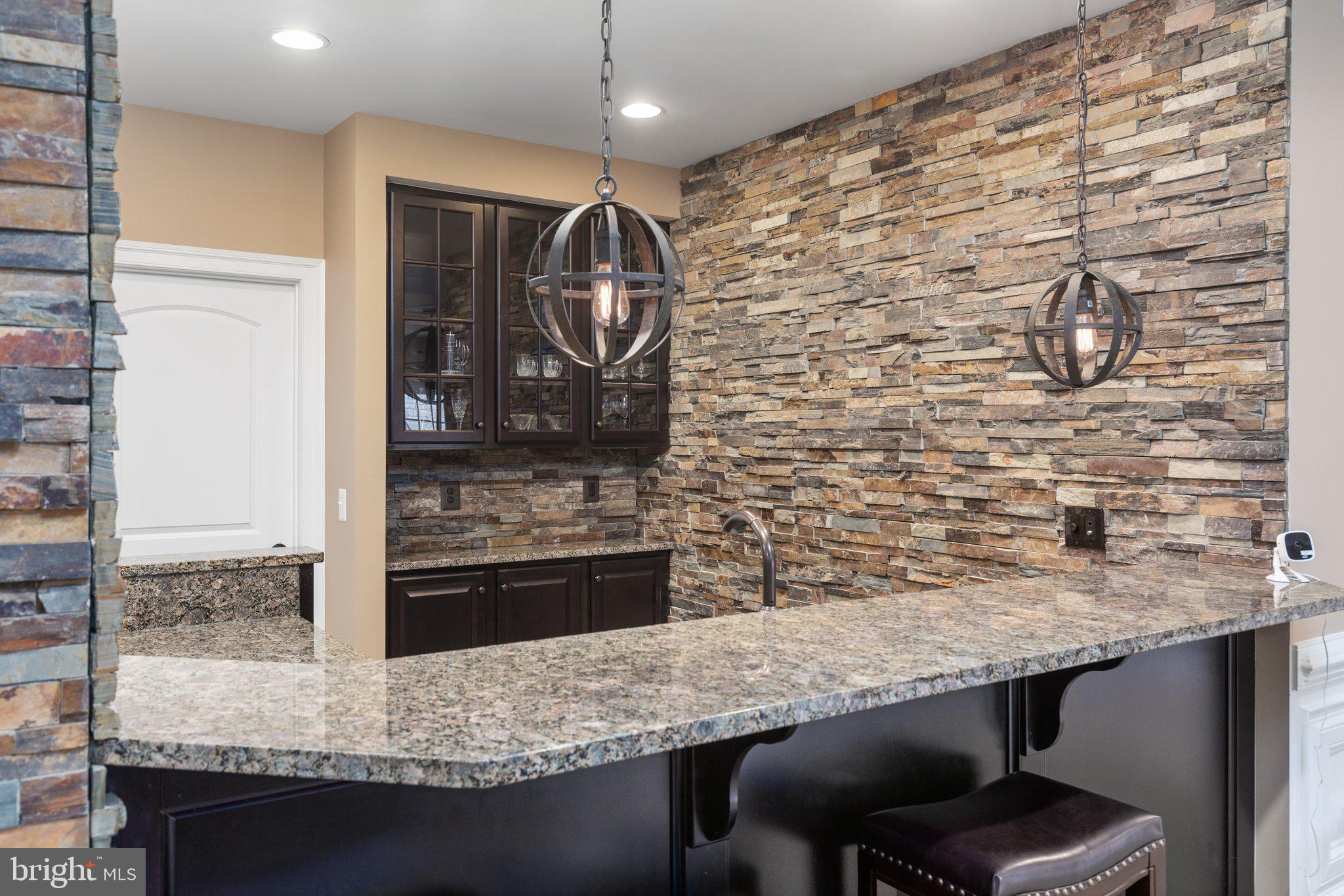 RIVERWOOD - Residential