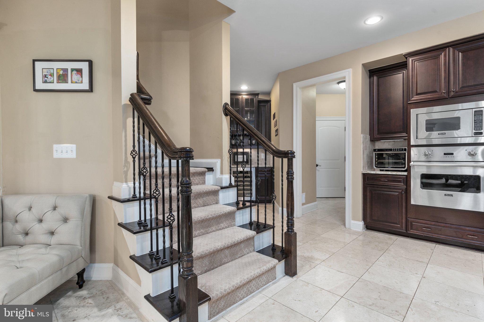 RIVERWOOD - Residential