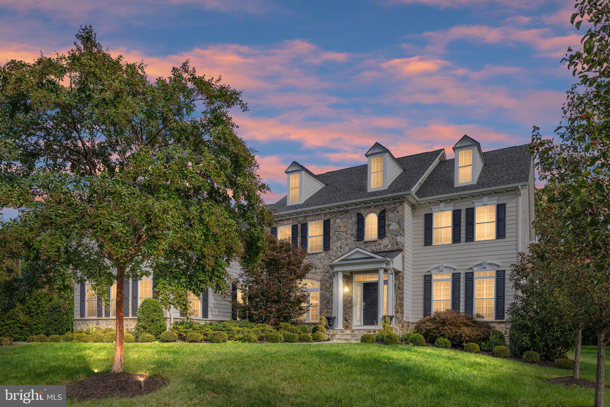 RIVERWOOD - Residential