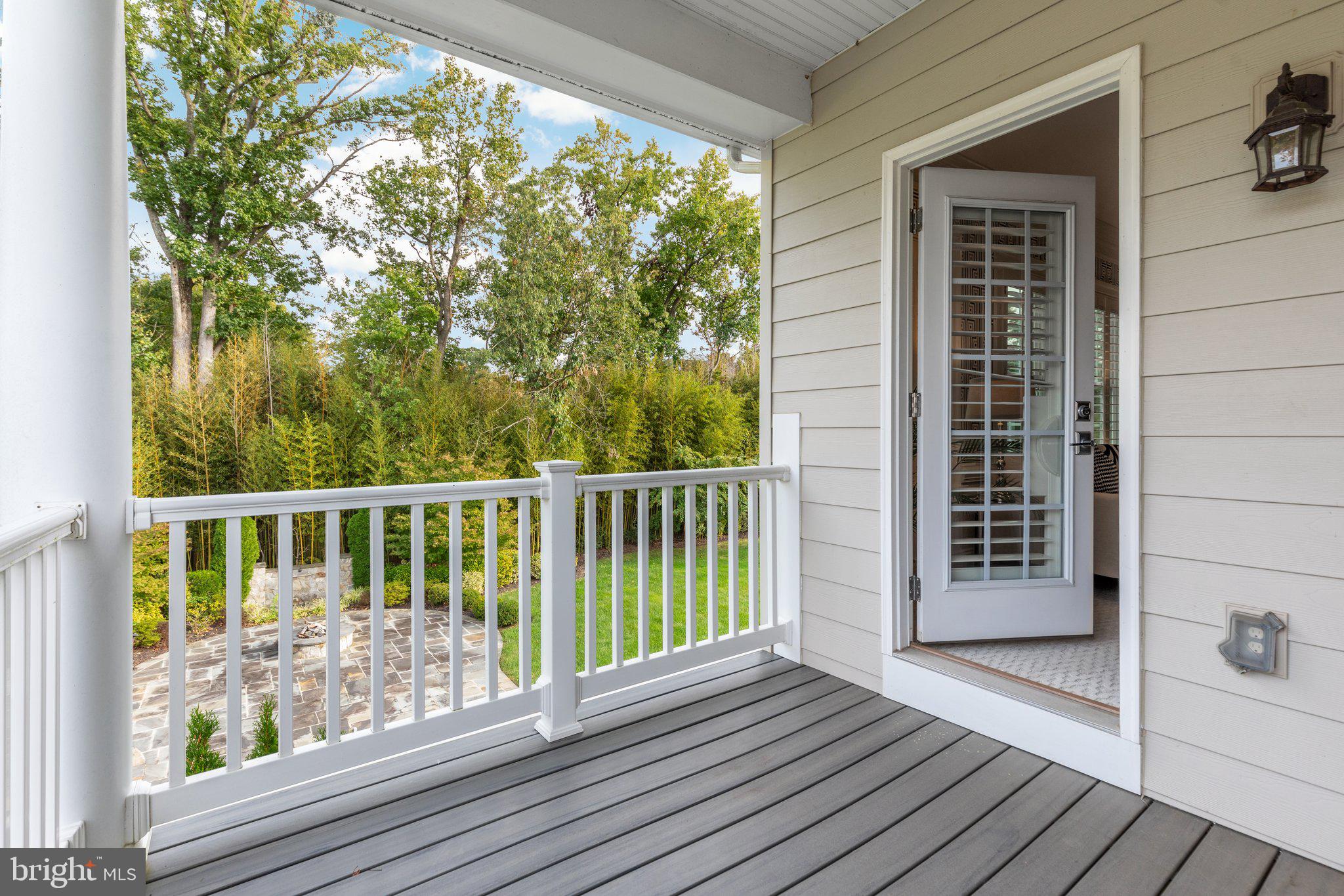 RIVERWOOD - Residential