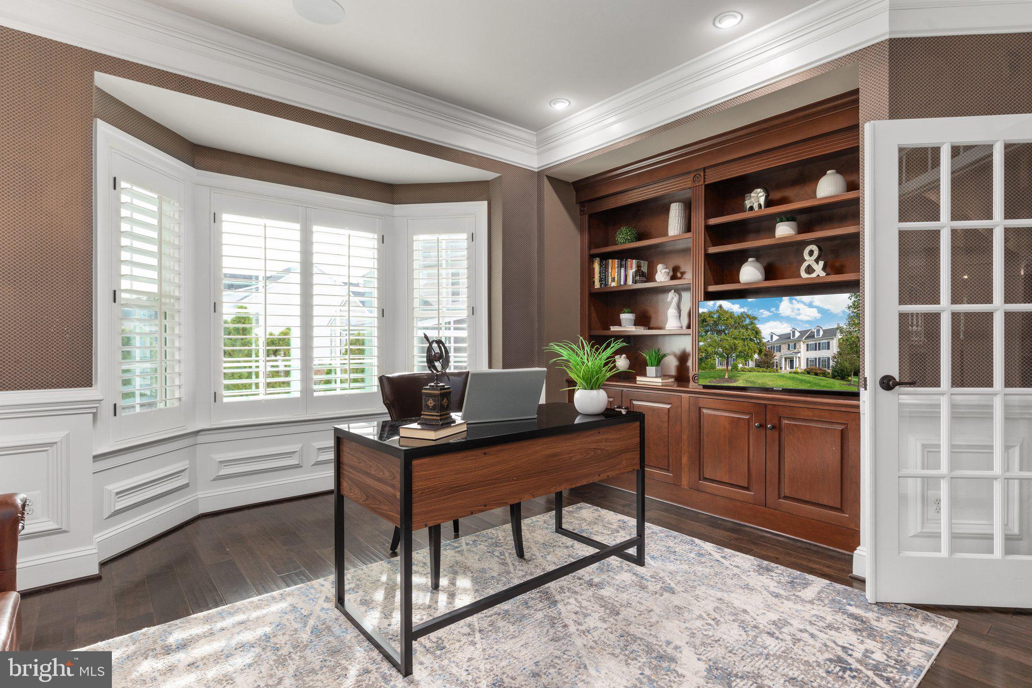 RIVERWOOD - Residential