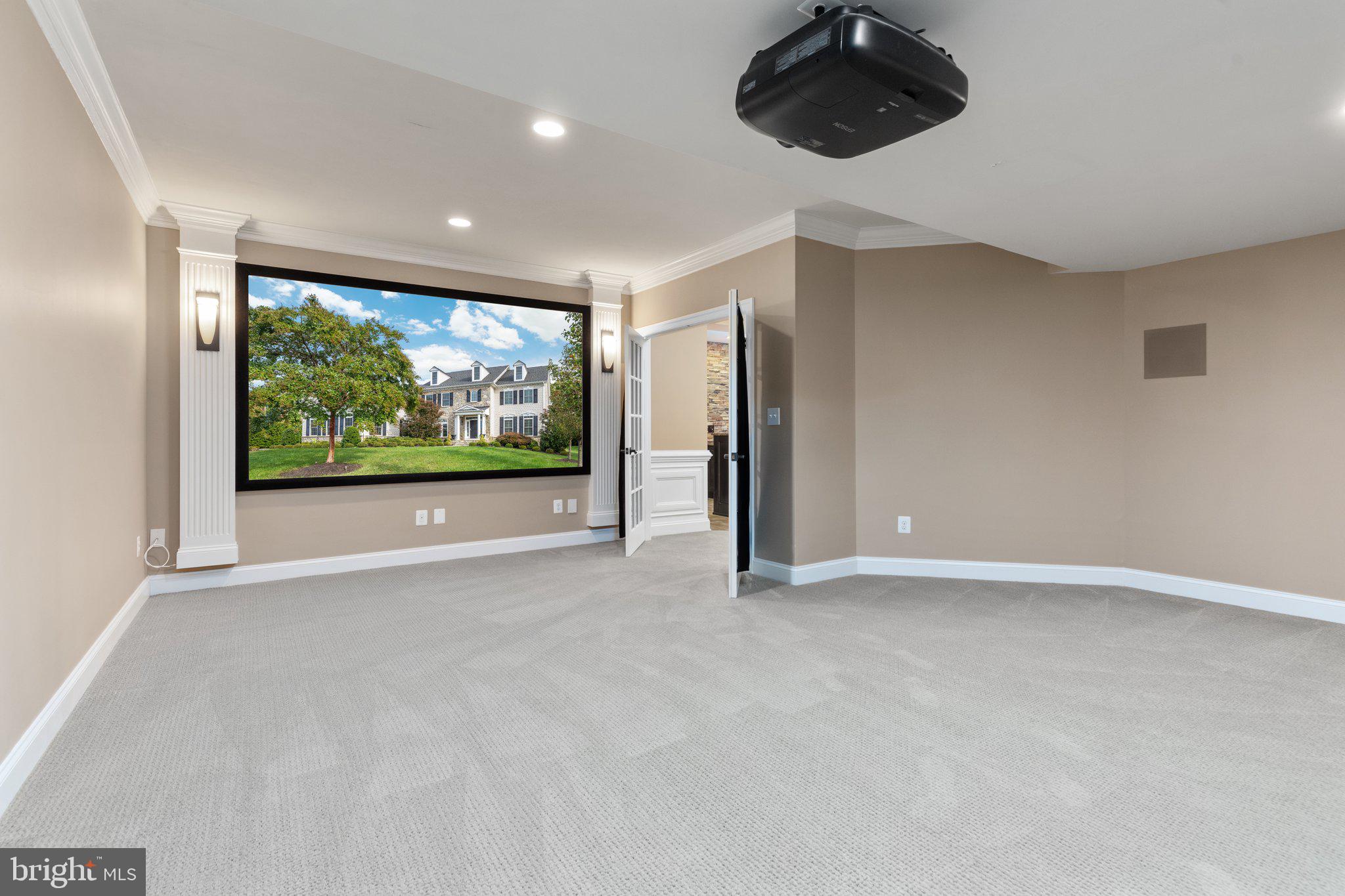 RIVERWOOD - Residential