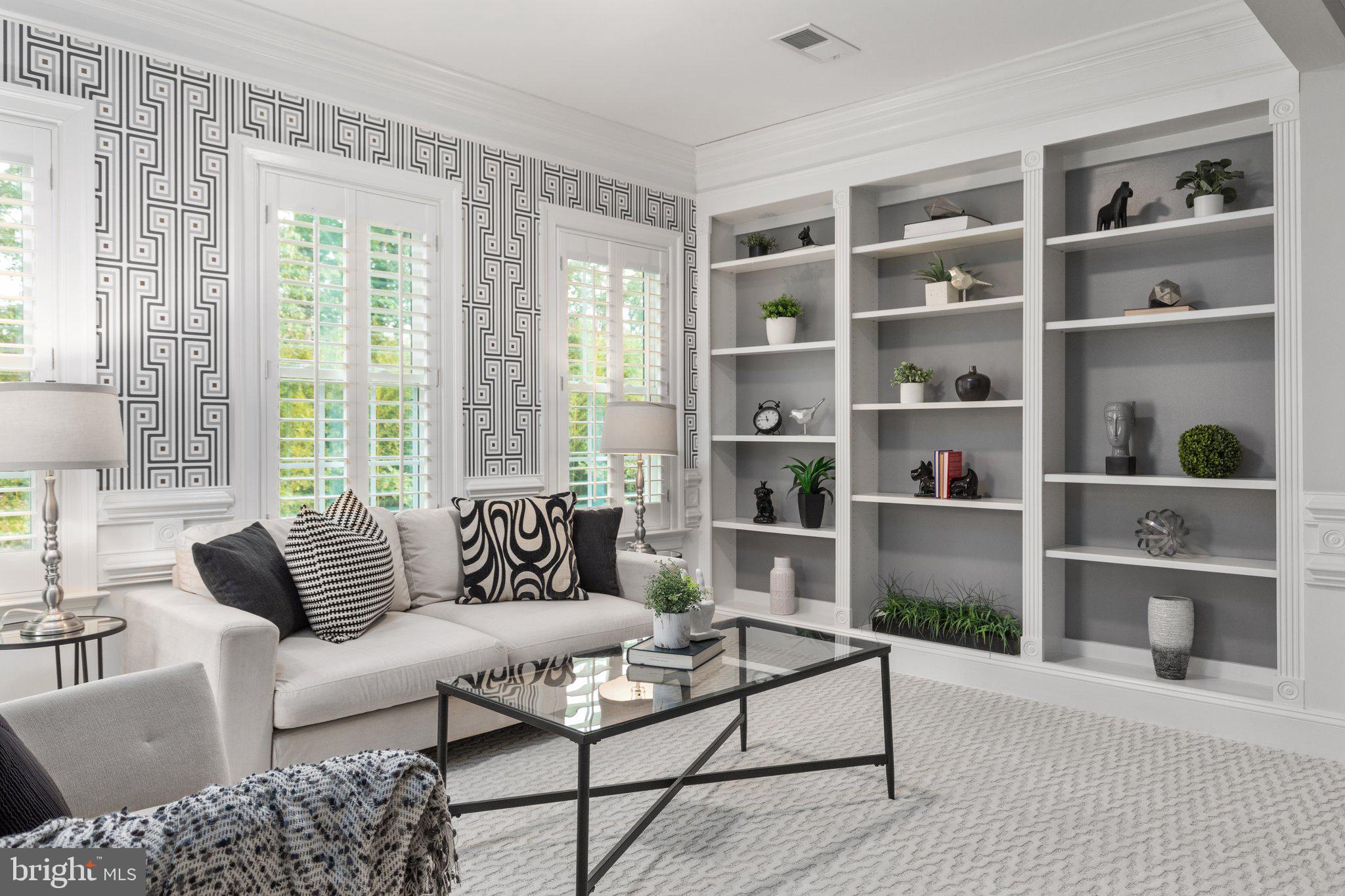 RIVERWOOD - Residential