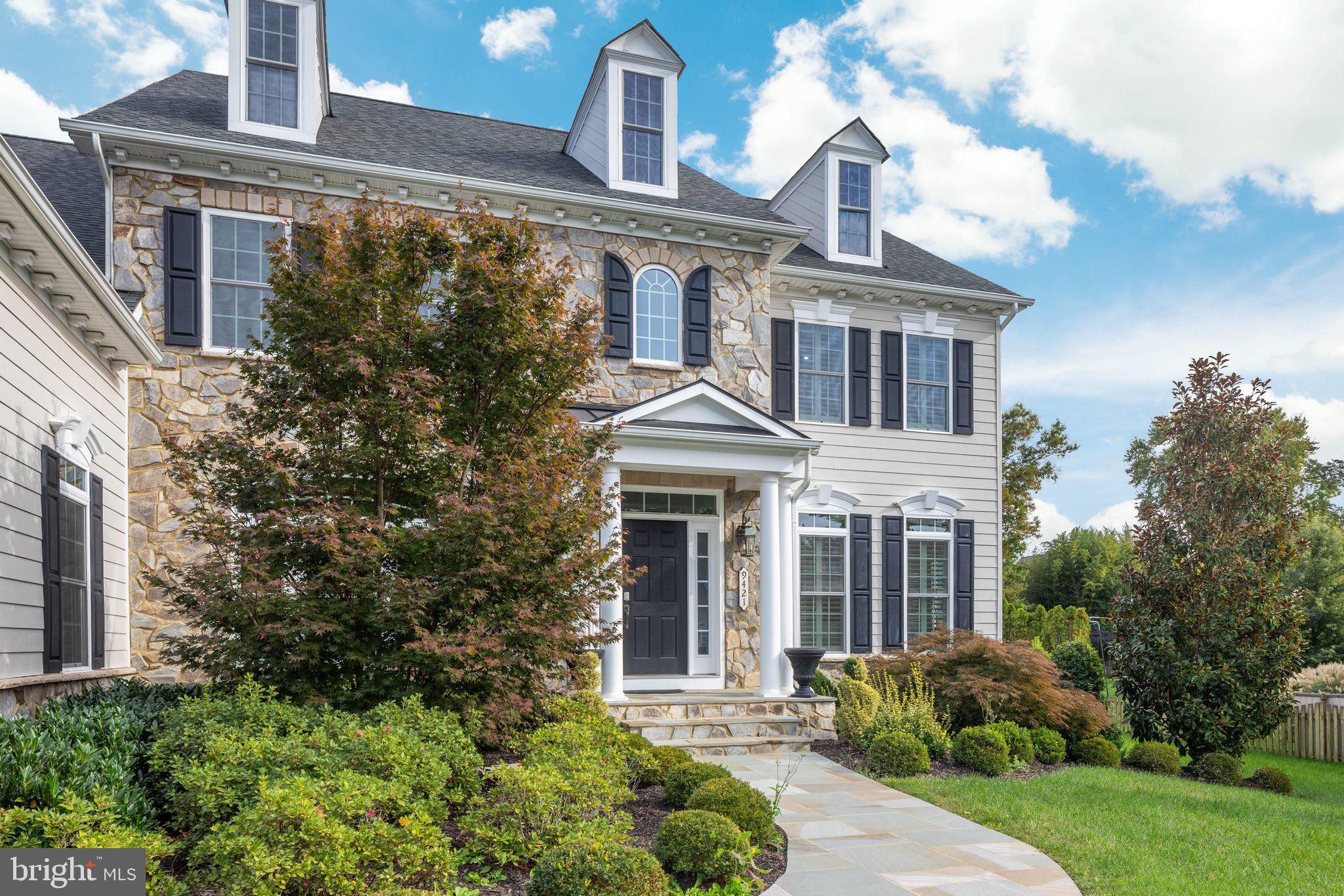 RIVERWOOD - Residential