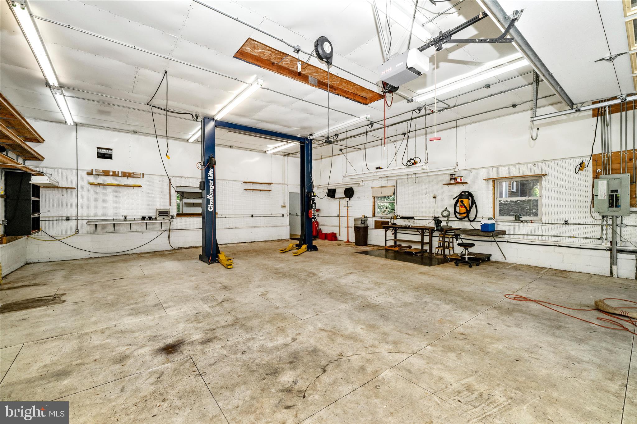 BRADDOCK HEIGHTS - Residential