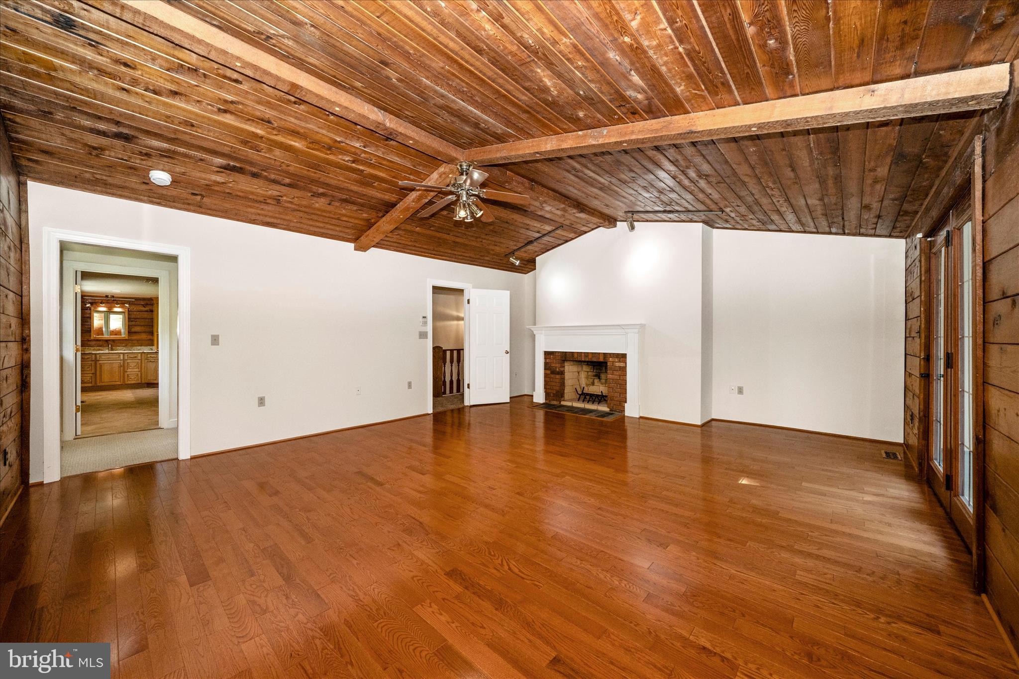 BRADDOCK HEIGHTS - Residential