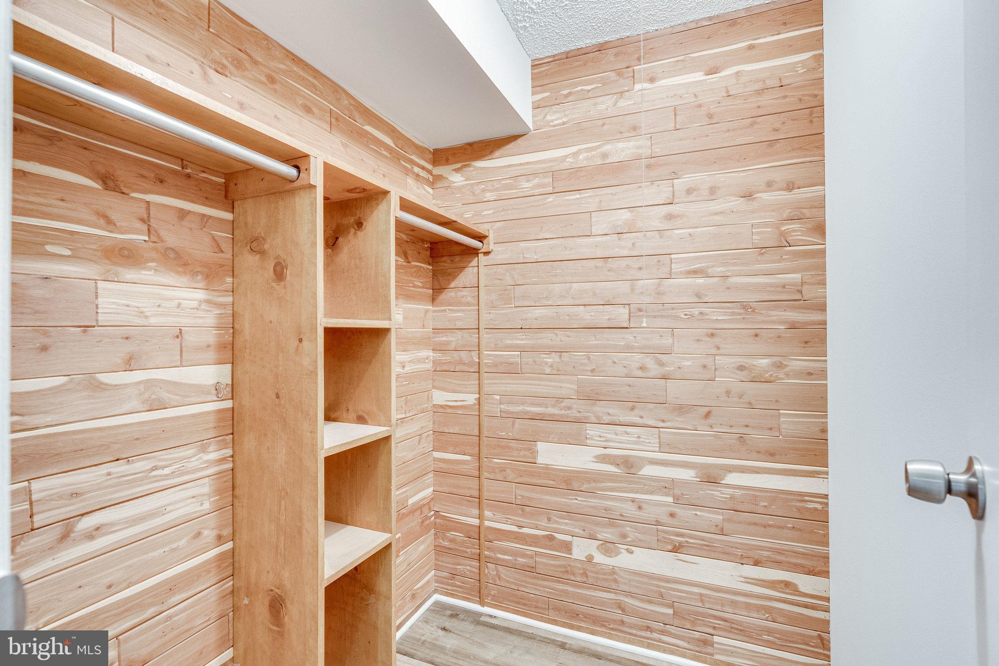 LAKE FOREST - Residential